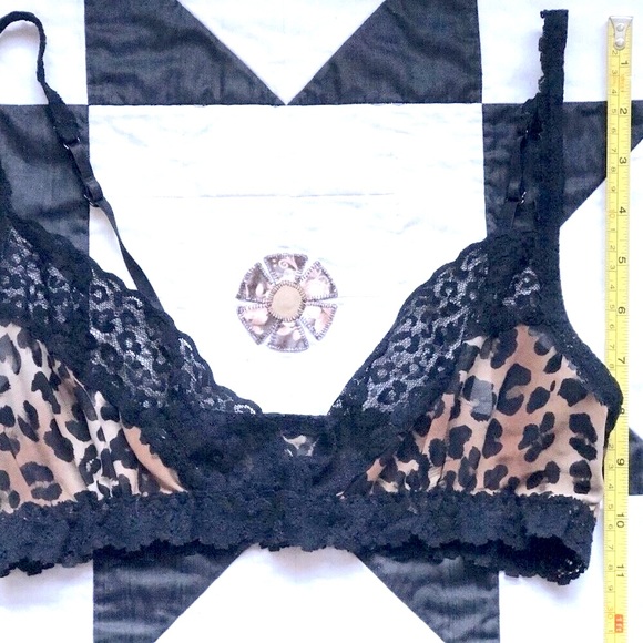SOLD✨✨Hanky Panky | M | Cheetah Black Lace Bra Bralette 🌺 - Picture 3 of 6